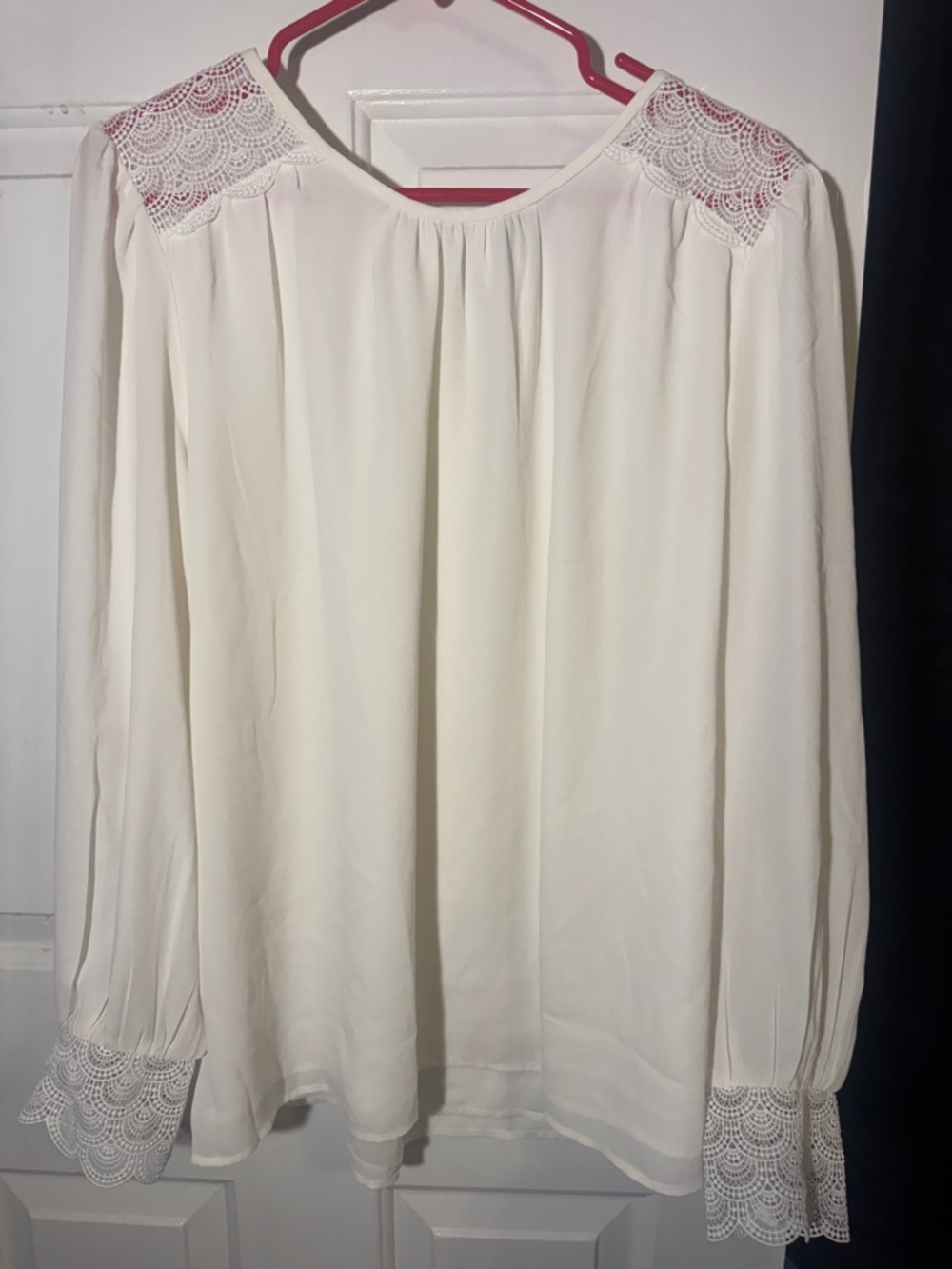 Ann Taylor Cream Lace-Trim Long Sleeve Women's Blouse (XXL)